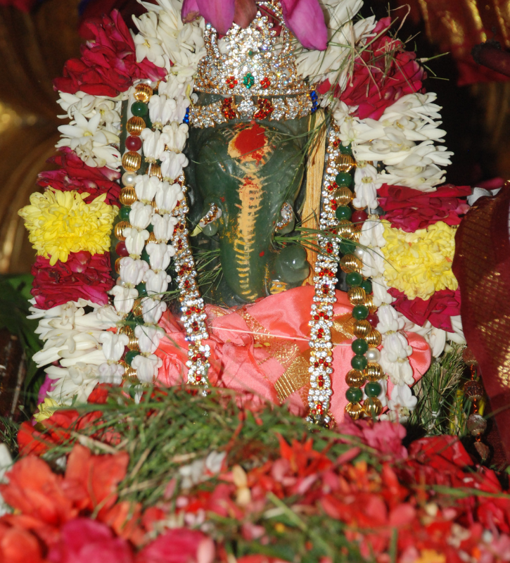 Sri-Ganesha-Abhishekam