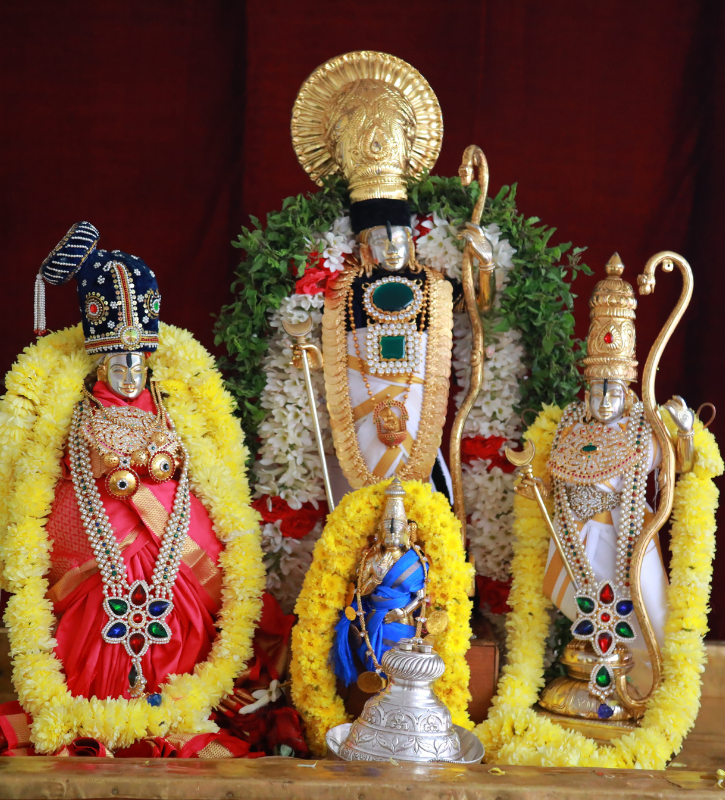 Sri-Ram-Sita-Lakshman-Hanuman-Saligrama-Puja-with-lotus-beads-1